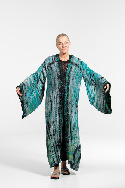 OYA Studio Gaia Kimono – Grounding Frequency, bright blue-grey-black