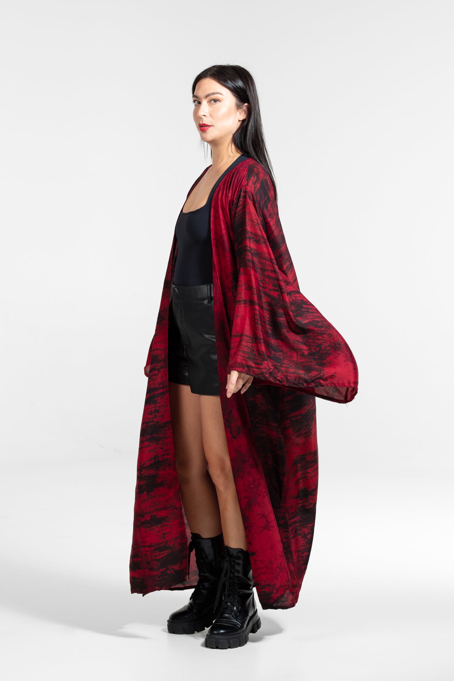 Aura Kimono red-black