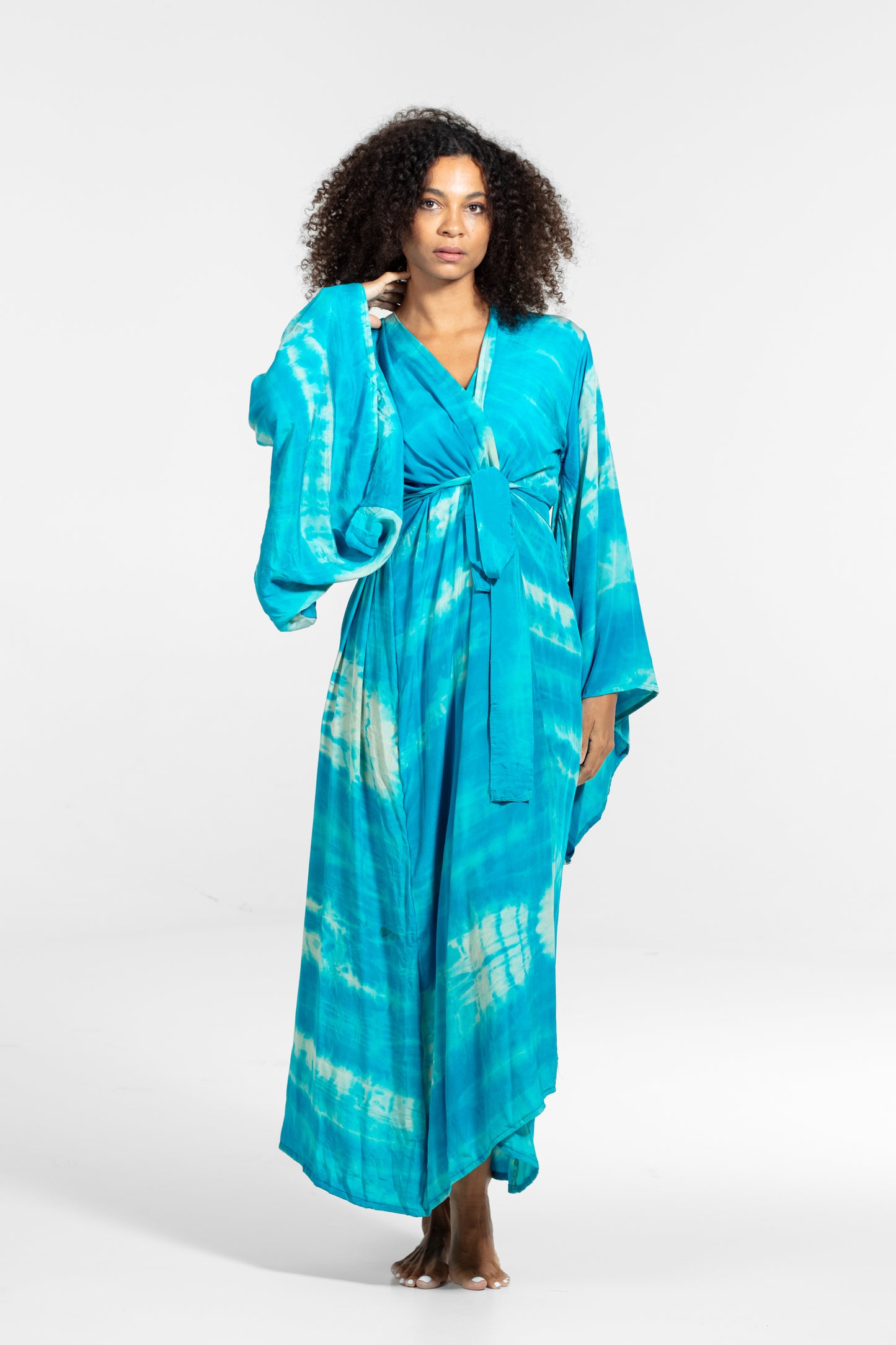 Freya Kimono white-bright blue