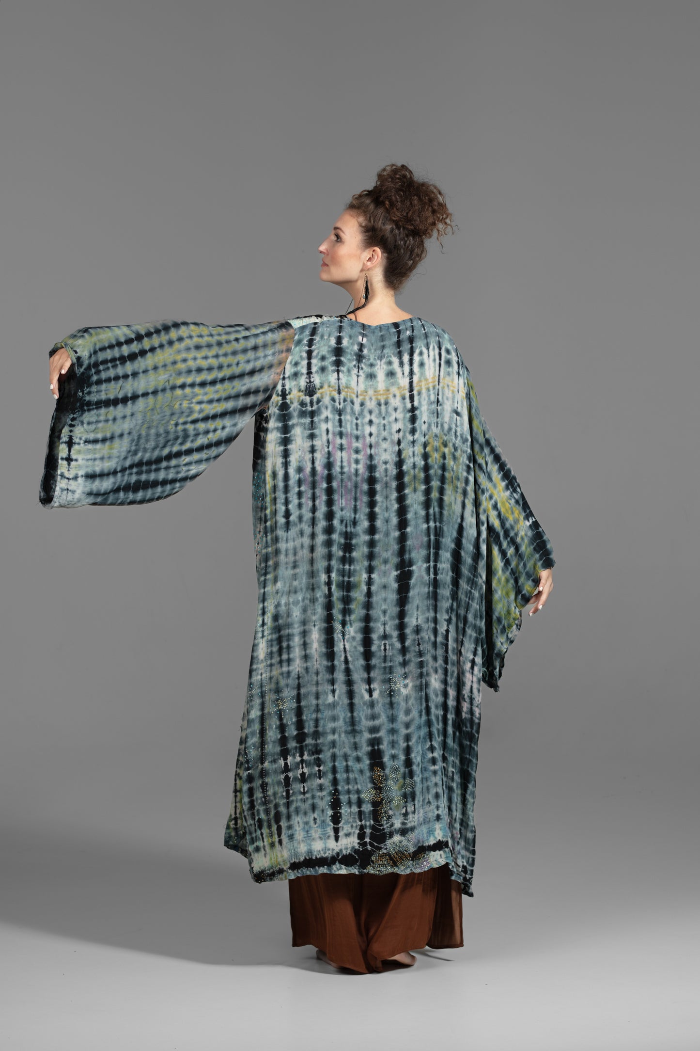 Gaia Kimono grey-brown-green-black